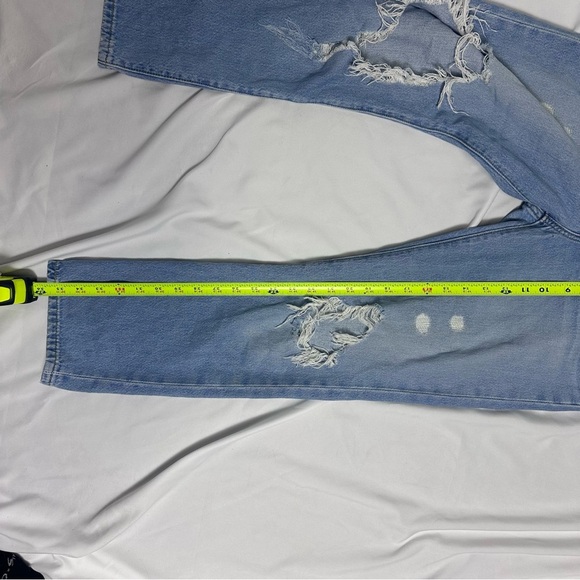 Levi's Premium 501 Jeans Womens W27 L26 Cropped Light Wash Distressed - Picture 12 of 13